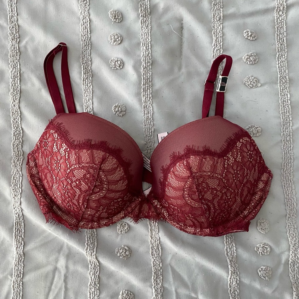 Victoria’s Secret push-up bra